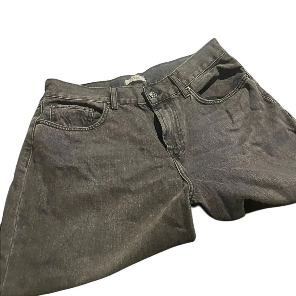 Forever 22 ladies jeans size 32 excellent Gray Denim Jeans